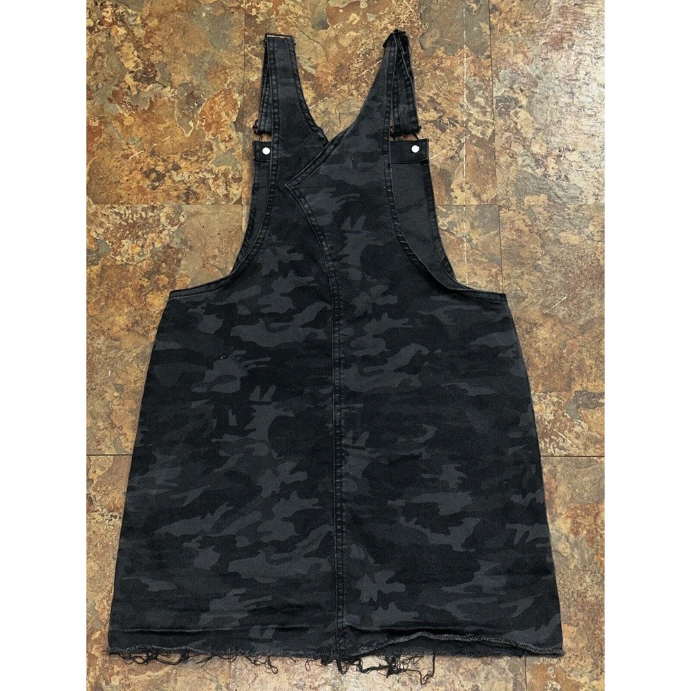 Vanilla Star Juniors' Printed Raw-Hem Camo Skirtall Black Size 1 - Picture 5 of 9